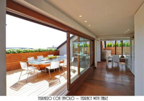 Luxurious penthouse with large sea view terraces Alassio